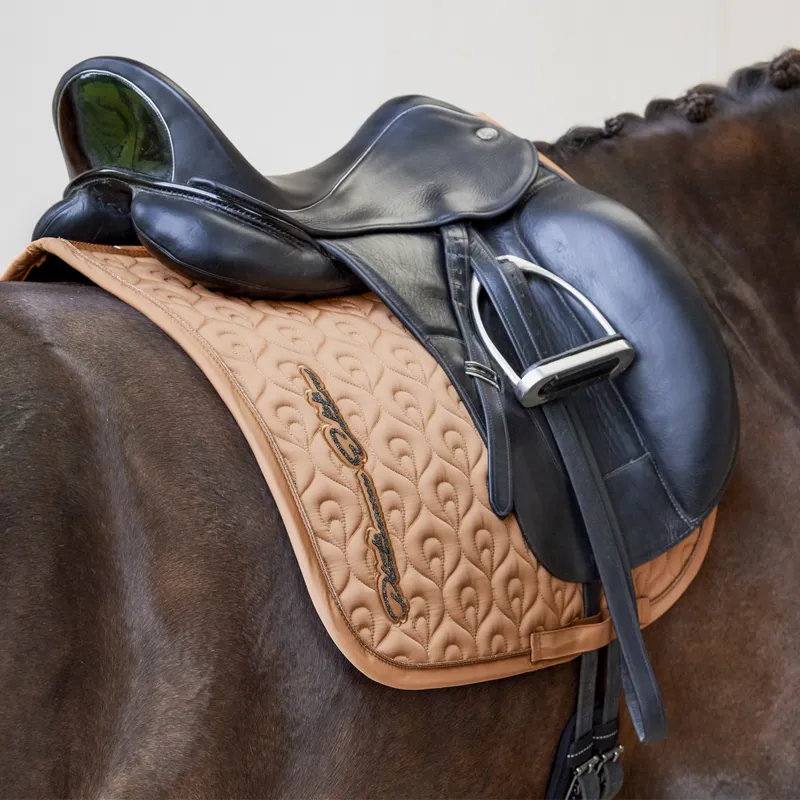 Eskadron Highgloss Peacock Saddlecloth Platinum SS23 - Cognac -1